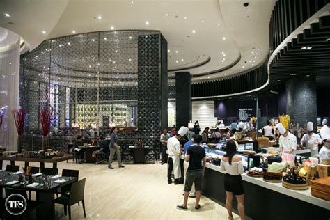 The Cafe at Hyatt City of Dreams .